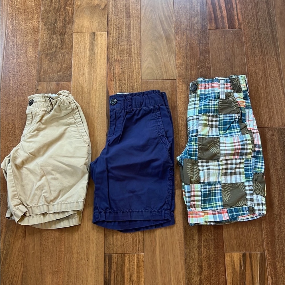 Boys Shorts size 6 in good condition